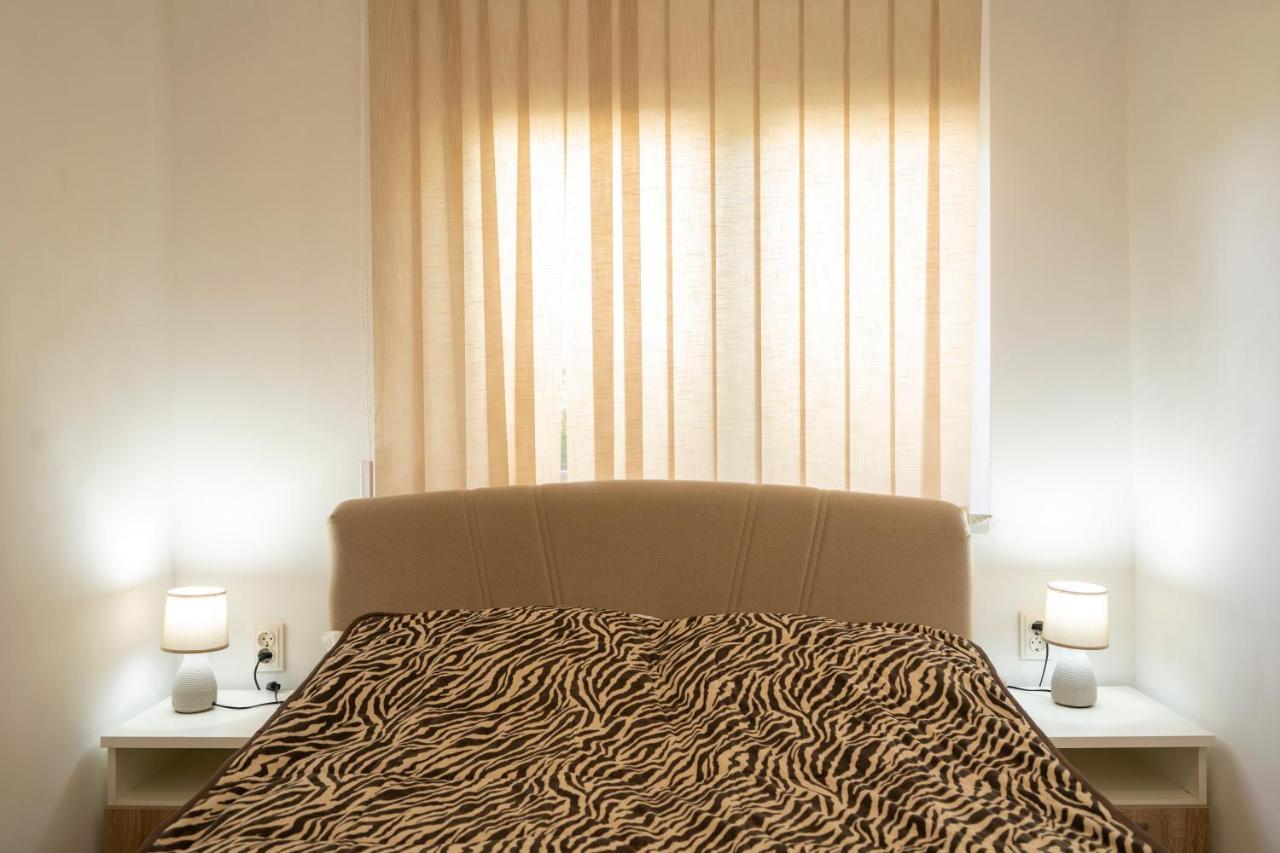 Apartman Curcic Knin Exterior foto