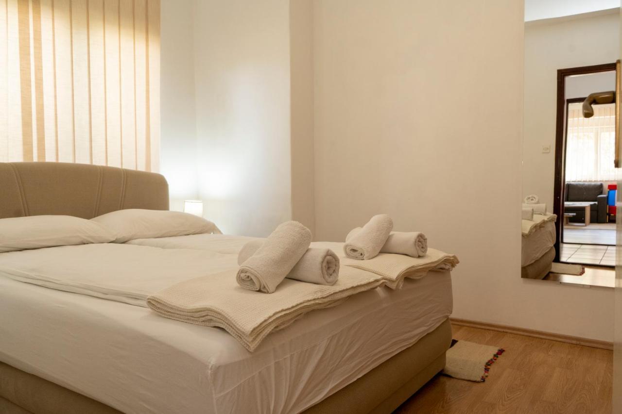 Apartman Curcic Knin Exterior foto