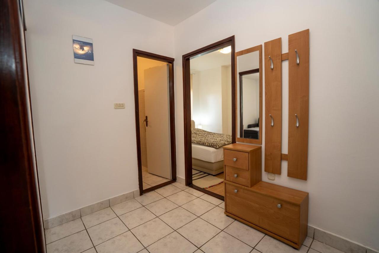 Apartman Curcic Knin Exterior foto
