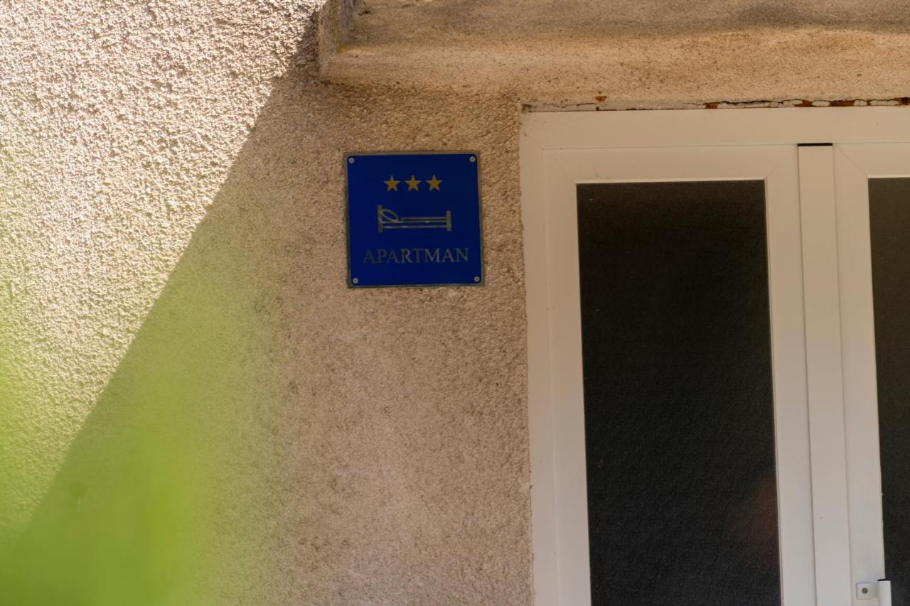 Apartman Curcic Knin Exterior foto