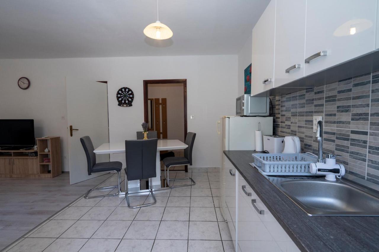 Apartman Curcic Knin Exterior foto