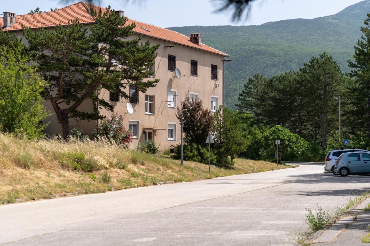 Apartman Curcic Knin Exterior foto